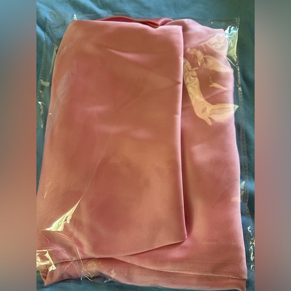 ZARA PINK SATIN EFFECY CUT OUT DRESS - VIRAL TIKTOK - Picture 14 of 14